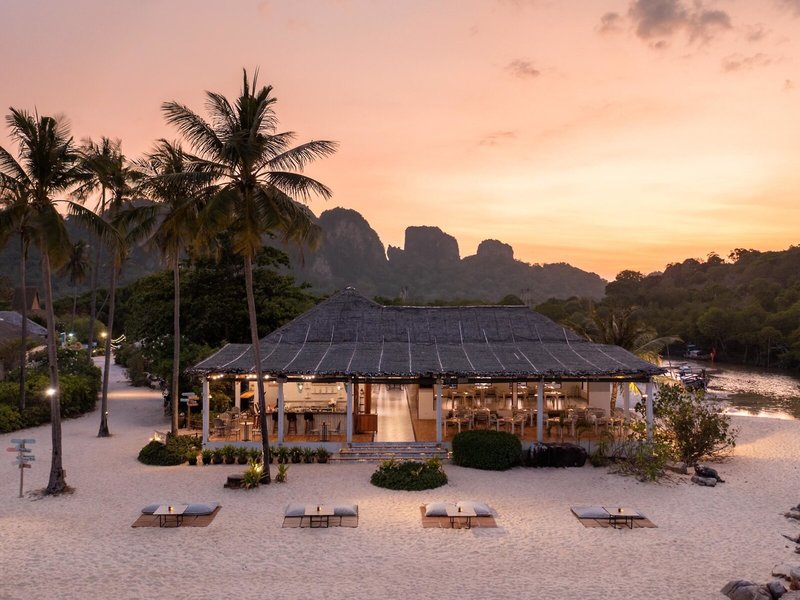 Phi Phi Island Village Beach Resort 35
