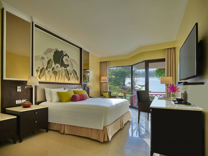 Dusit Thani Laguna Phuket 12