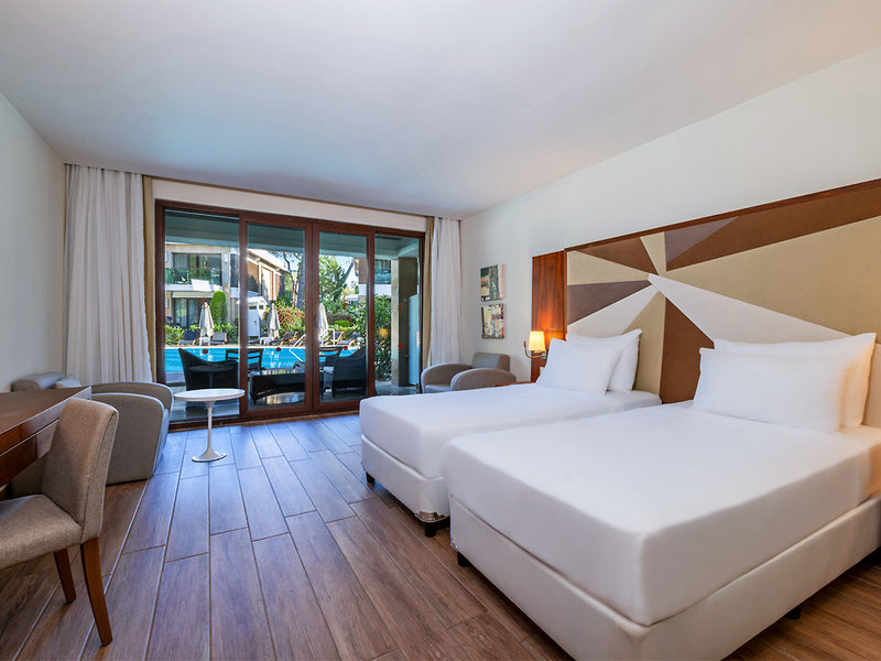 Nirvana Lagoon Villas Suites & Spa 3