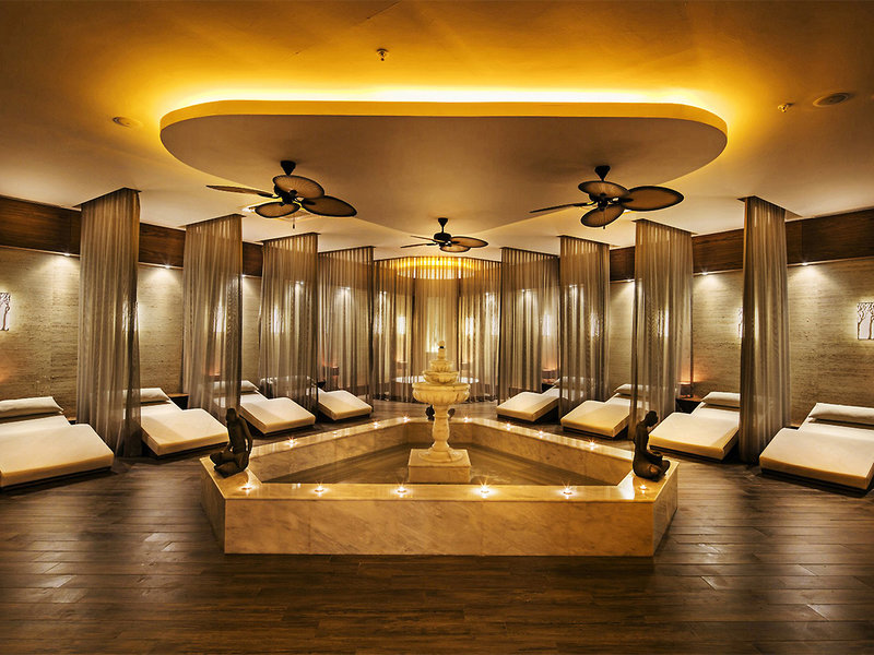 Nirvana Lagoon Villas Suites & Spa 11