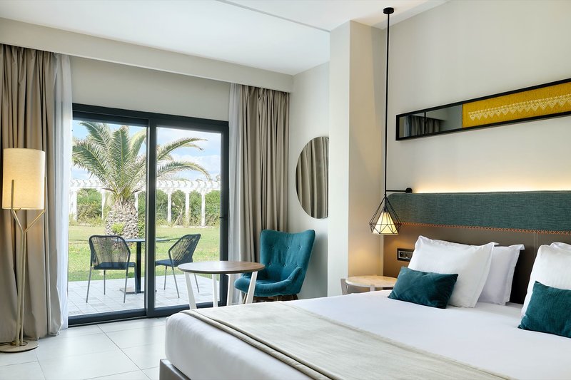 Mirage Beach Club 16