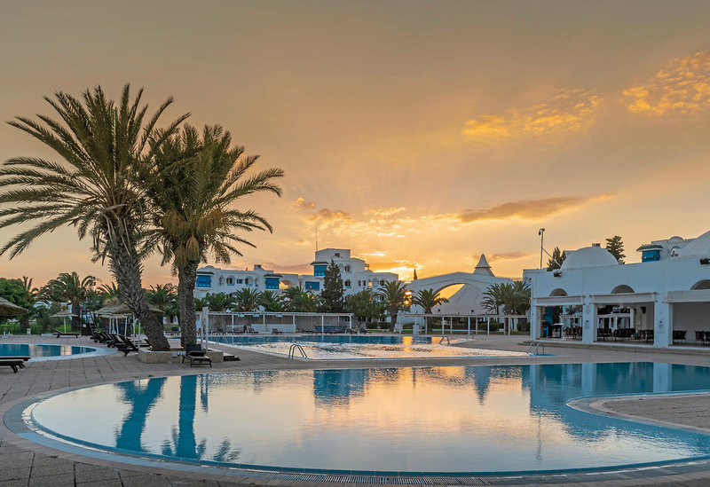 Mirage Beach Club 14