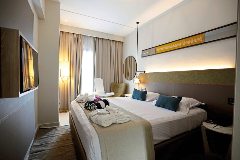 Mirage Beach Club 22