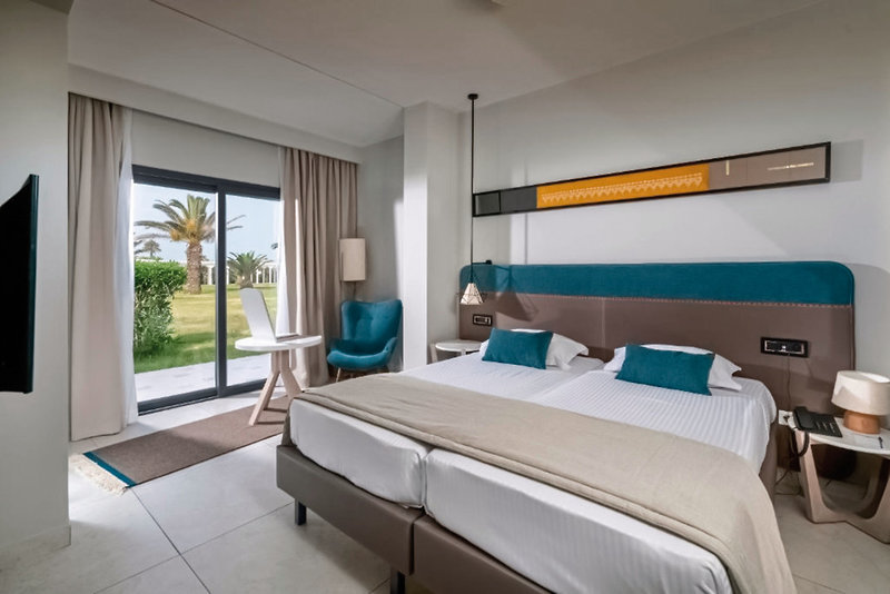 Mirage Beach Club 34