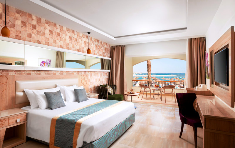 Pickalbatros Dana Beach Resort 11