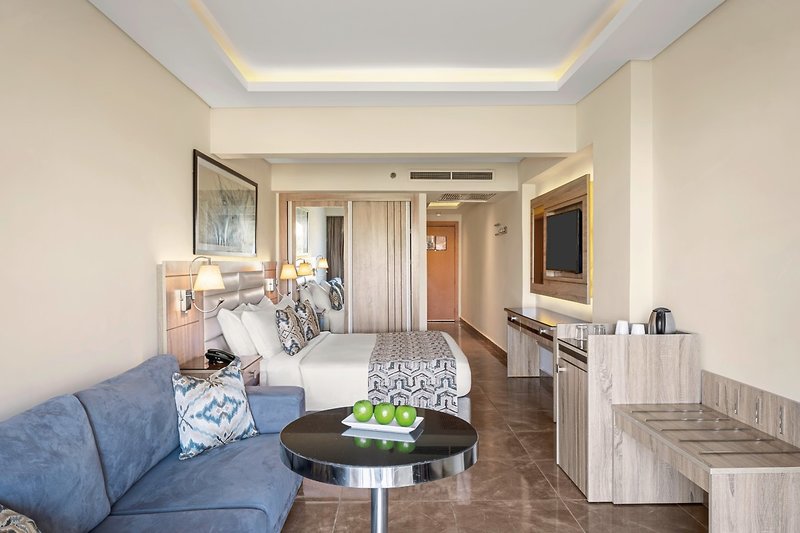 Pickalbatros Dana Beach Resort 12