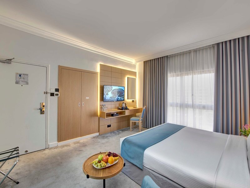 Lotus Grand Hotel 21