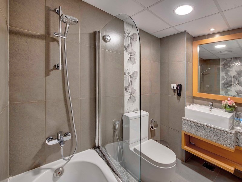 Lotus Grand Hotel 22