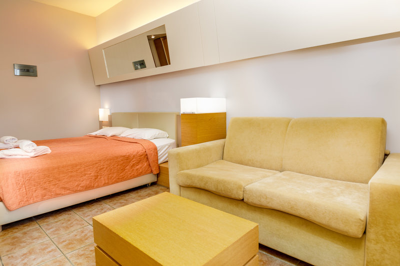 Sovereign Beach Hotel 8