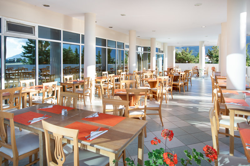 Sovereign Beach Hotel 16