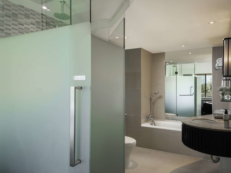 Pullman Phuket Karon Beach Resort 7