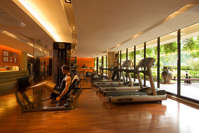 Pullman Phuket Karon Beach Resort 9