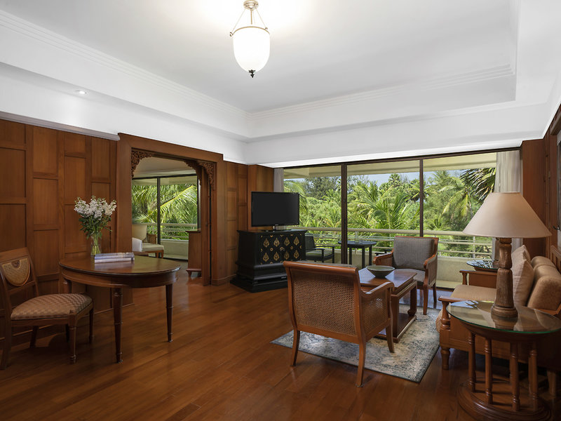Pullman Phuket Karon Beach Resort 9
