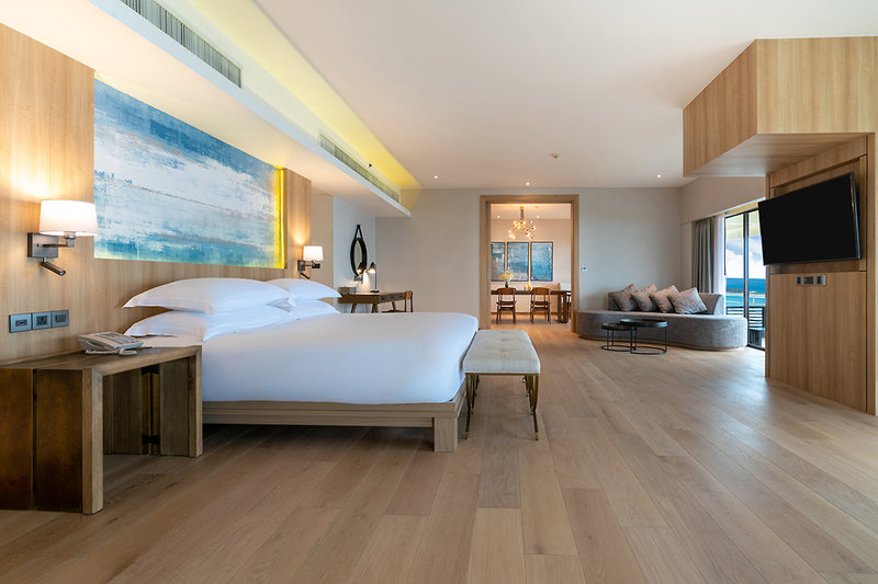 Pullman Phuket Karon Beach Resort 10