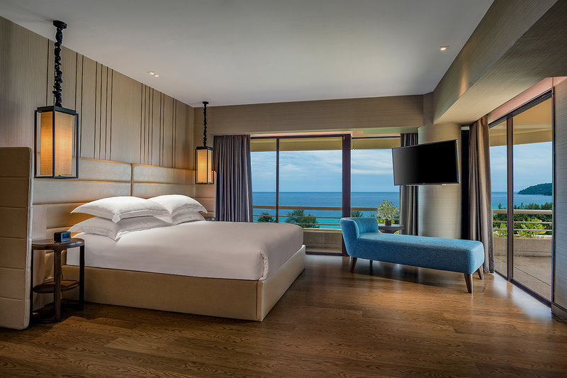 Pullman Phuket Karon Beach Resort 13