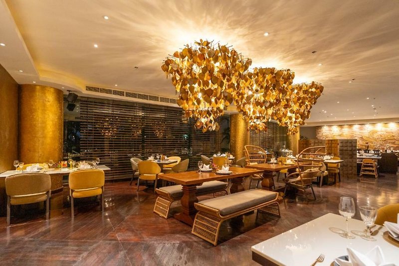 Pullman Phuket Karon Beach Resort 16