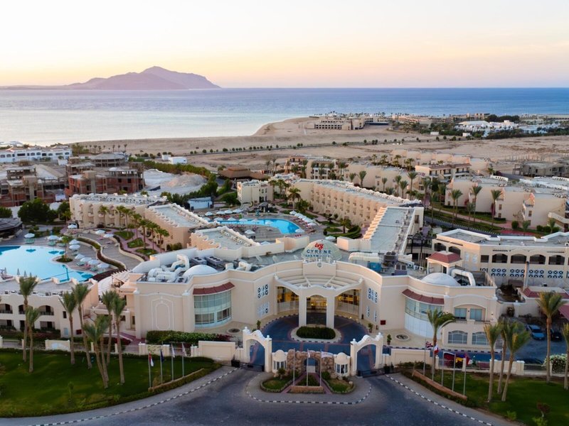 Ivy Cyrene Sharm Resort 4