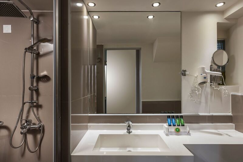 Elotis Suites 8