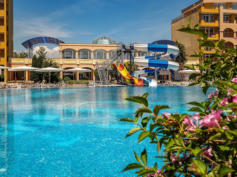 Midia Family Resort 16