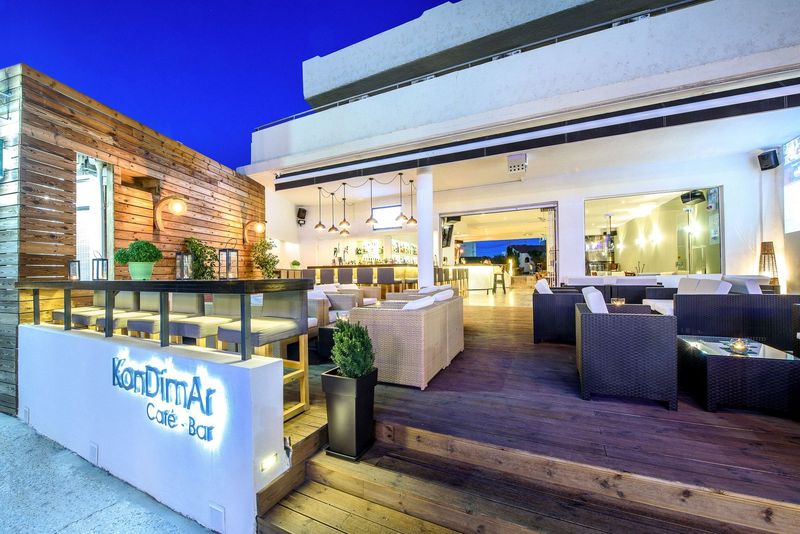 Despina Apts by Estia 1