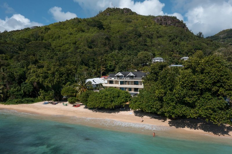 Crown Beach 6