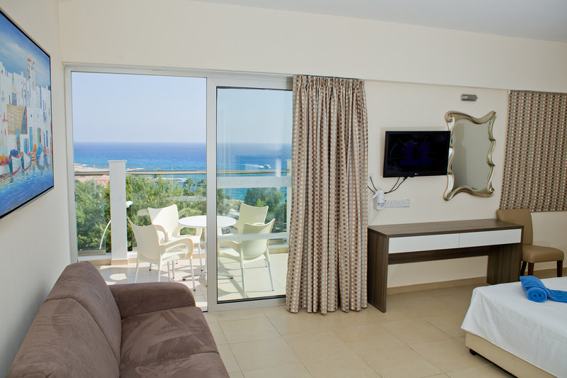 Tofinis Hotel 5