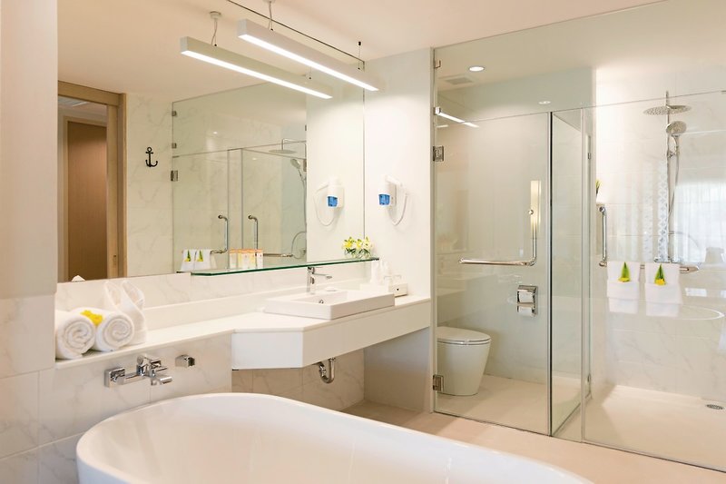 Katathani Phuket Beach Resort 19