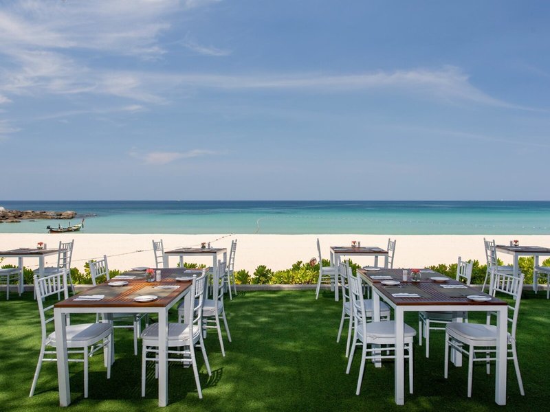 Katathani Phuket Beach Resort 32