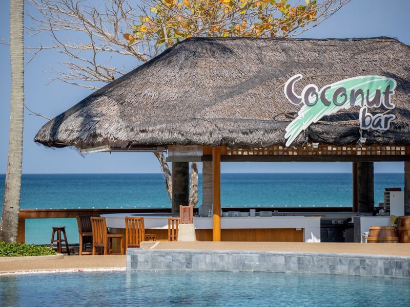 Katathani Phuket Beach Resort 33