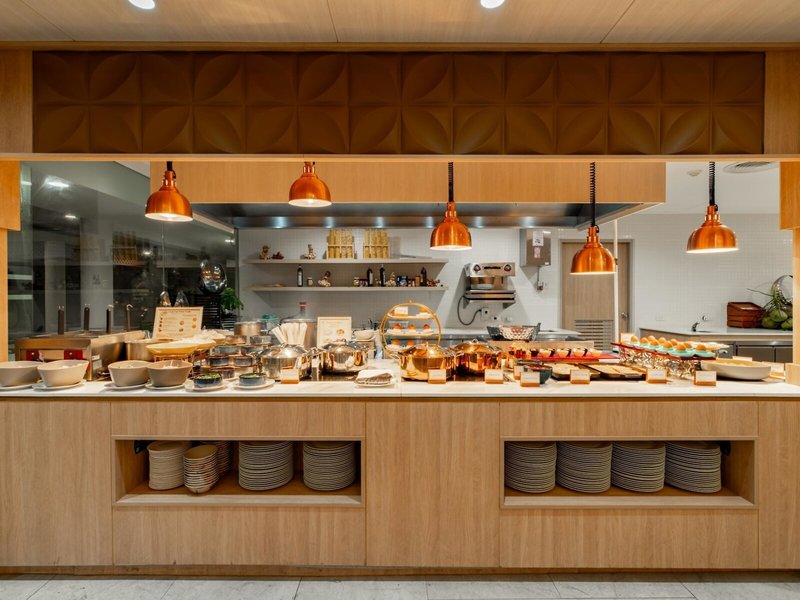 Katathani Phuket Beach Resort 37