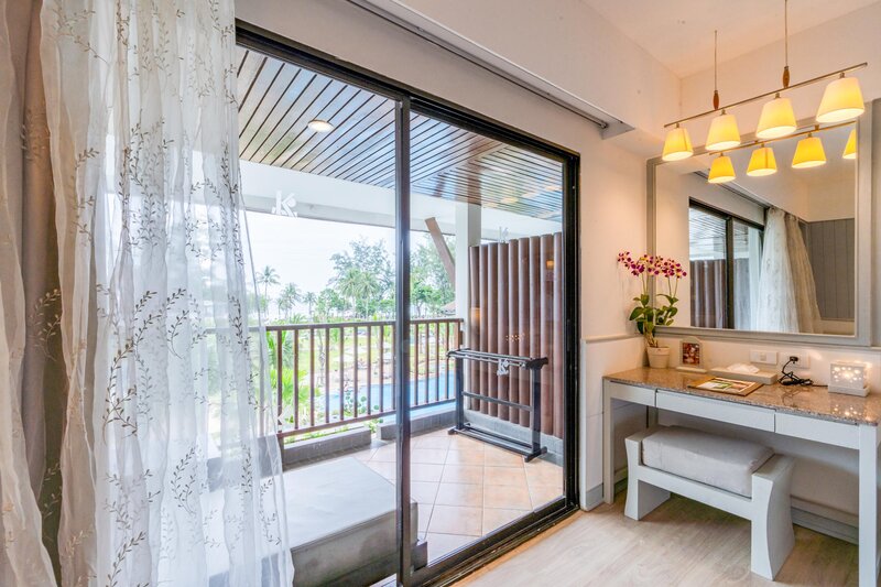 Katathani Phuket Beach Resort 47