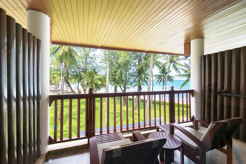 Katathani Phuket Beach Resort 64
