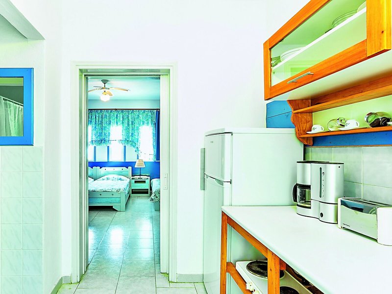 Xenios Faros Apartments  9