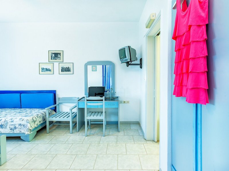 Xenios Faros Apartments  11