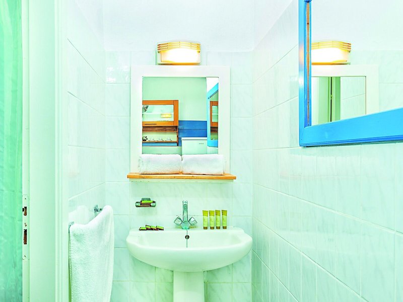 Xenios Faros Apartments  17