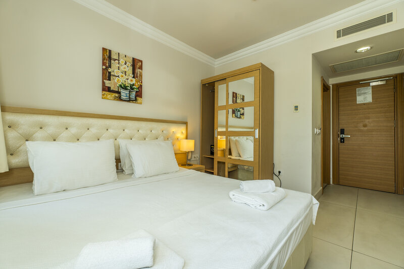 Dragut Point North Hotel 8