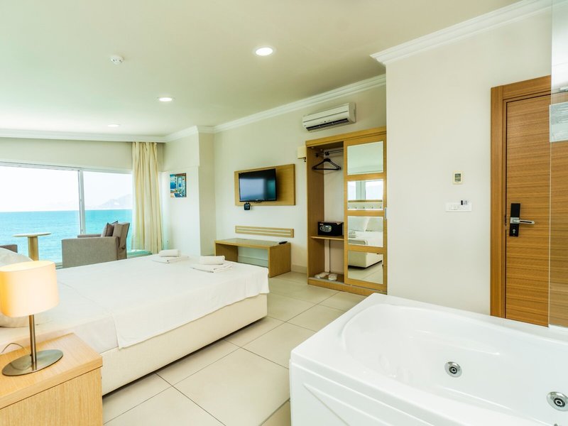 Dragut Point North 32