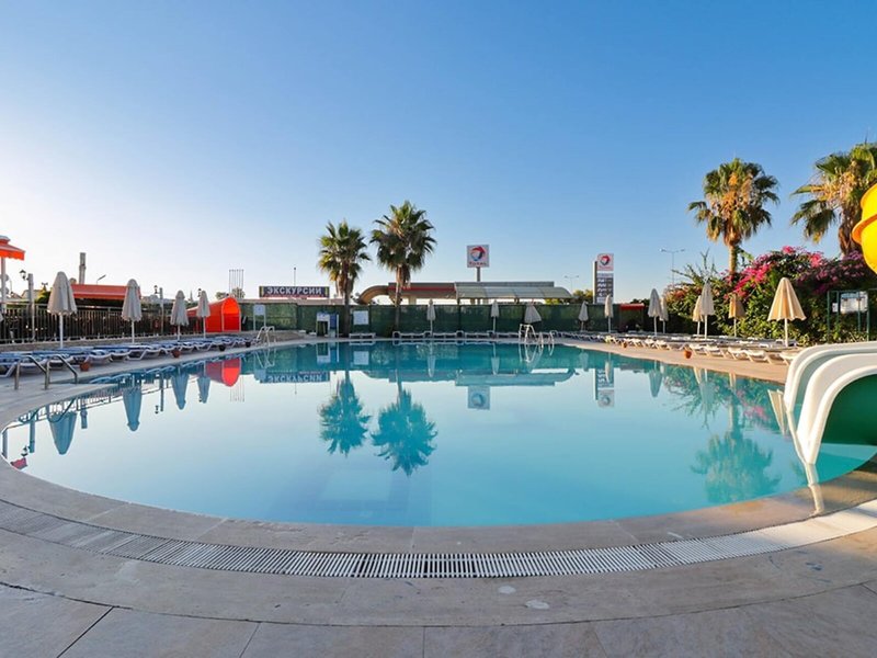 Throne Beach Resort & Spa 2