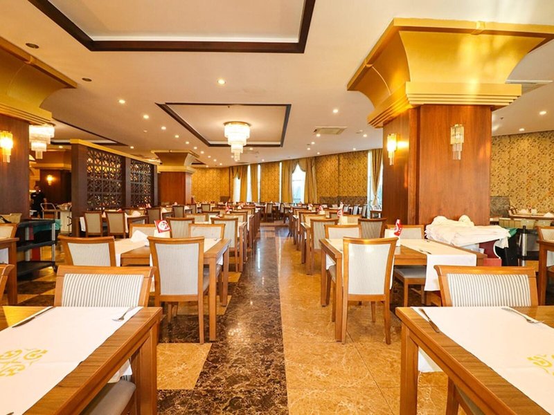 Throne Beach Resort & Spa 7