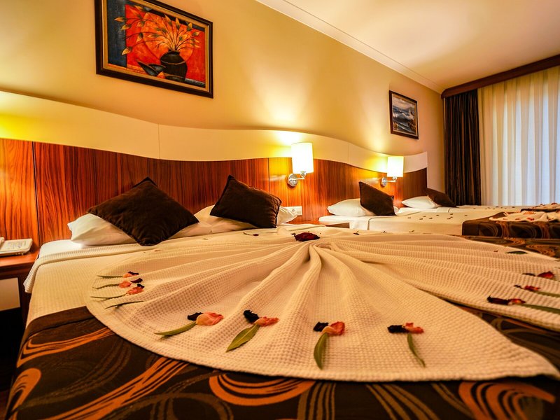 Throne Beach Resort & Spa 15