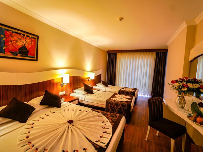 Throne Beach Resort & Spa 16