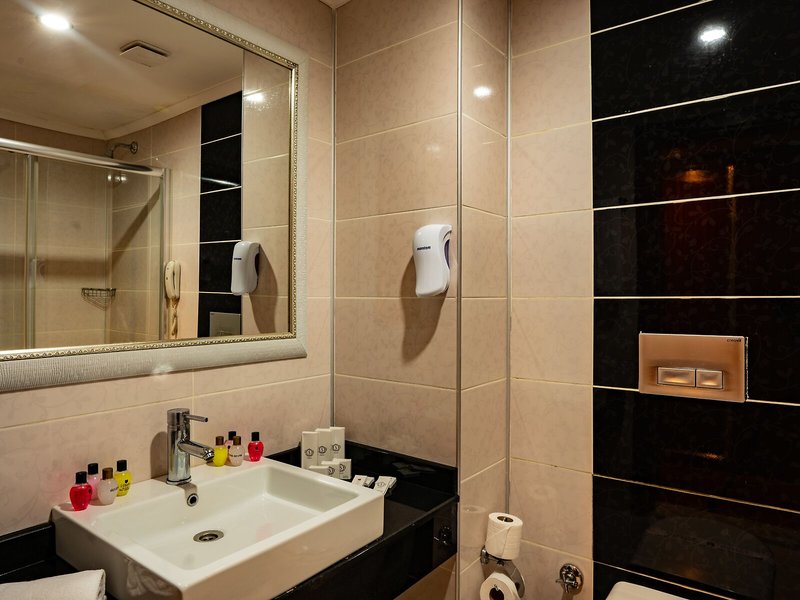 Throne Beach Resort & Spa 20