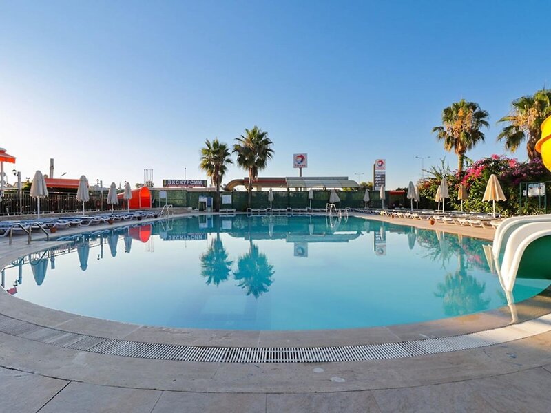 Throne Beach Resort & Spa 7