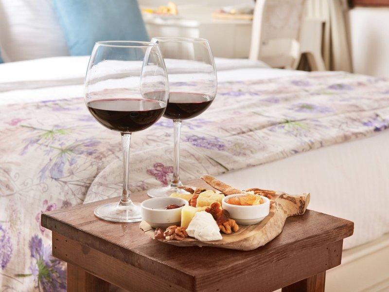 Vinifera Vineyards Hotel 6