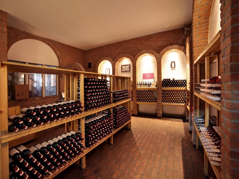 Vinifera Vineyards Hotel 16