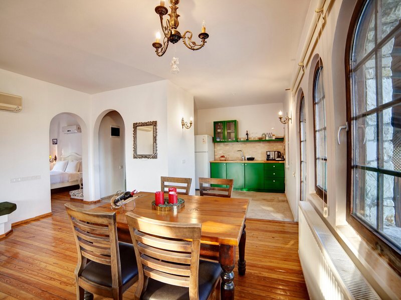 Vinifera Vineyards Hotel 18