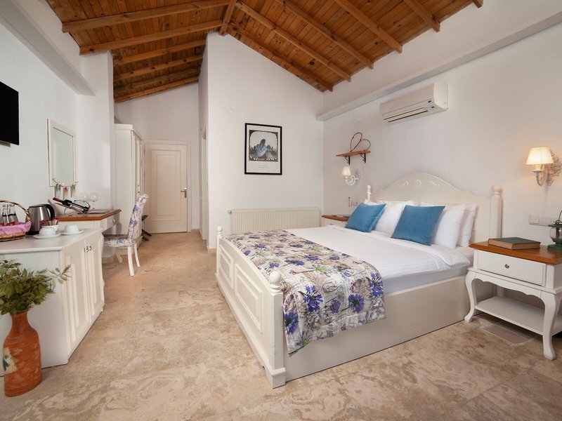 Vinifera Vineyards Hotel 23