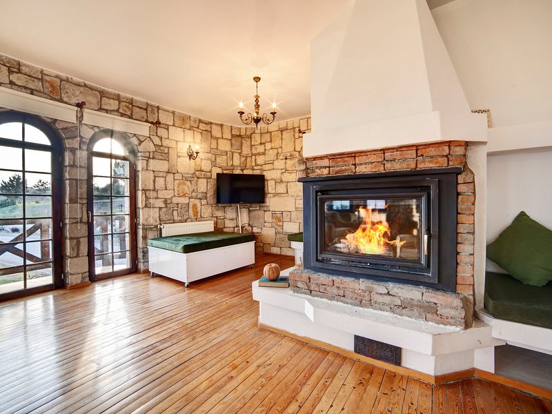 Vinifera Vineyards Hotel 27