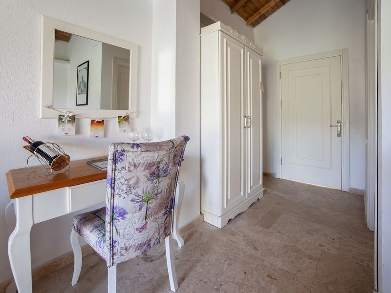 Vinifera Vineyards Hotel 50