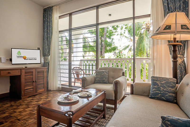 Travellers Beach Hotel 8